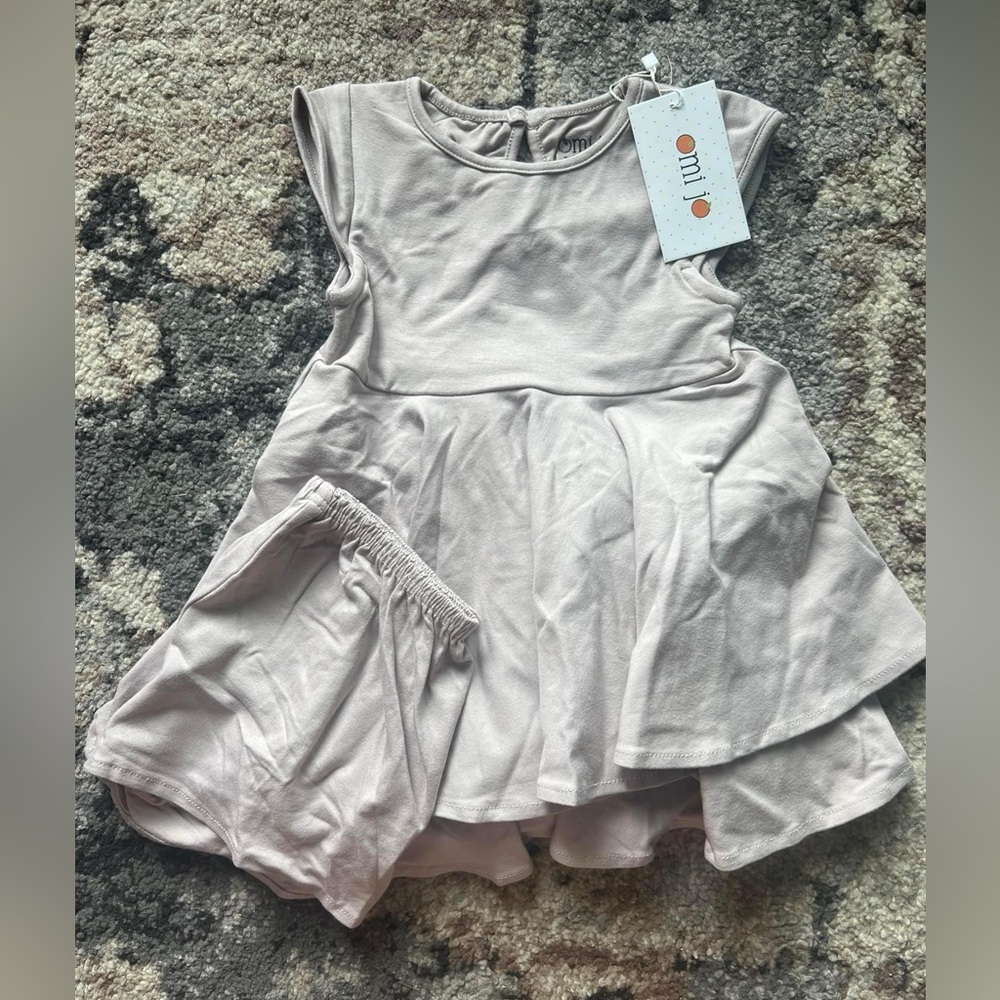 3T NWT Omni Jo set from a smoke free and pet free home